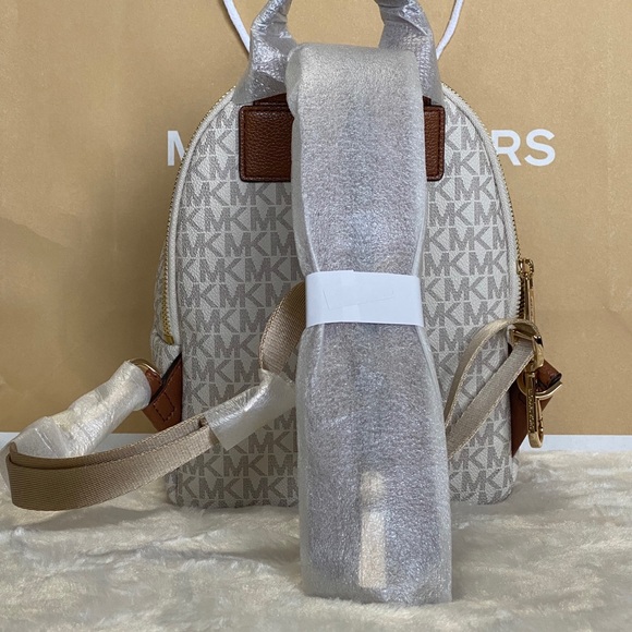 New Michael kors bag - Picture 7 of 8